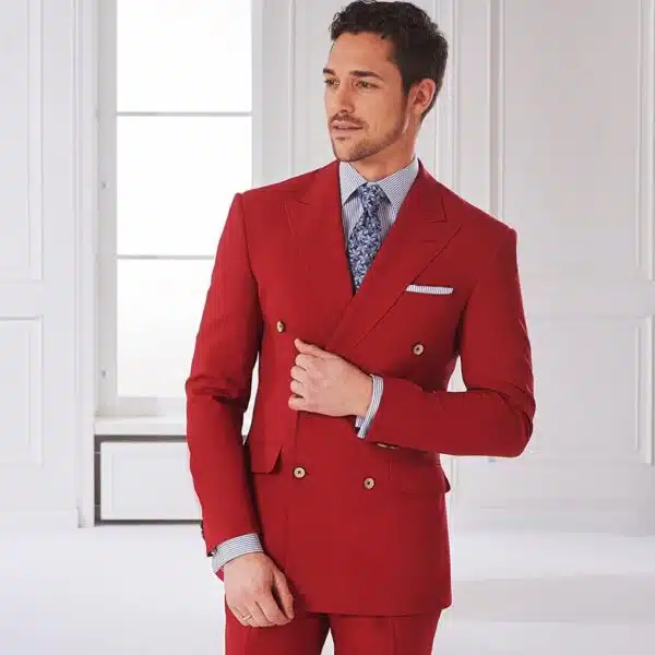 Doppelreihiger roter Anzug